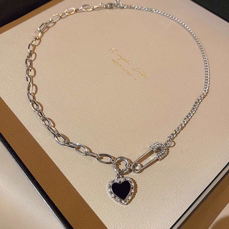 

Ожерелье из титановой стали в стиле барокко с черным жемчугом — элегантный легкий роскошный дизайн для женщин X953 серебряный