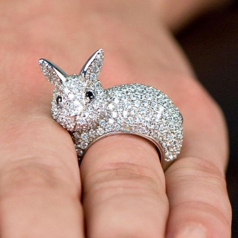 Huitan Unique Rabbit Rings for Women Dazzling Cubic Zirconia Lovely Lady Animals Finger Accessories Sweet Trendy Party Jewelry