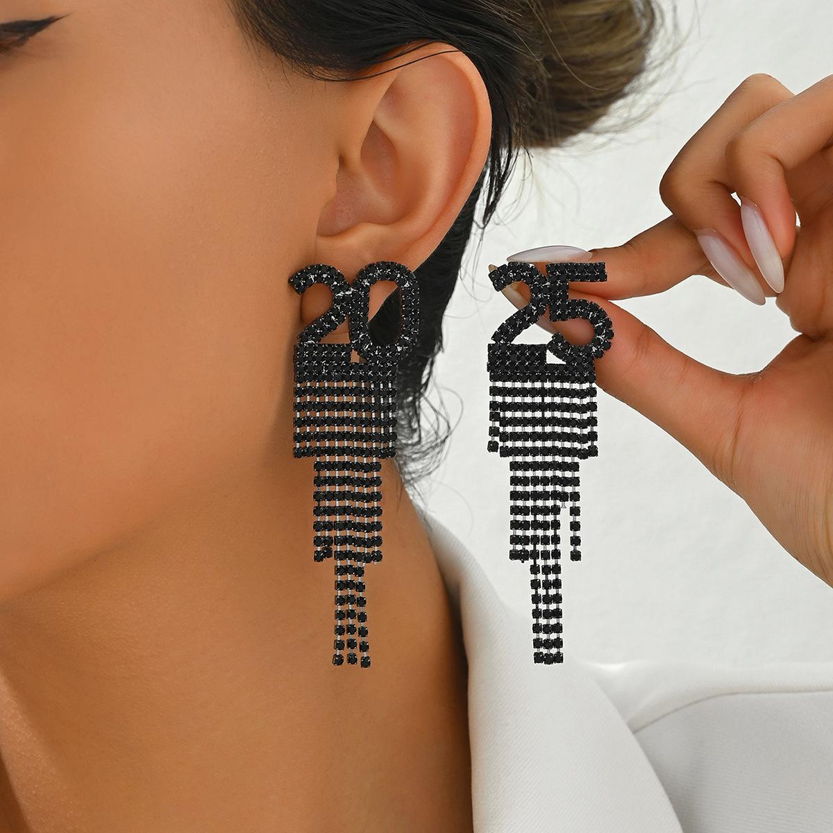 

Модные серьги-гвоздики 2025 года, серьги с бриллиантами в цифровом дизайне, универсальные серьги