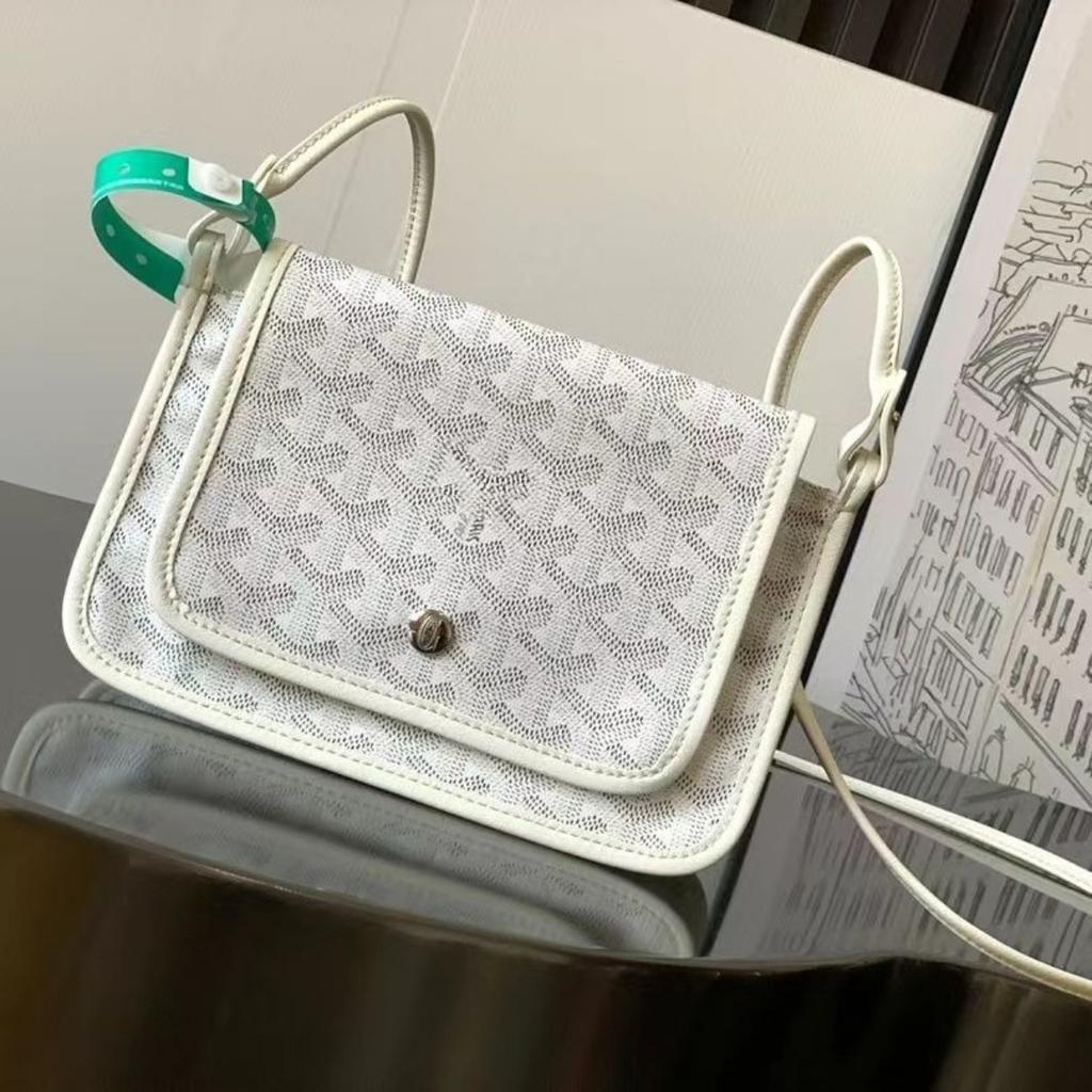 3-Layer Mini Crossbody Bag for Women, Lightweight PU Envelope Purse with Classic Print, Adjustable Shoulder Strap, Internal Document Pocket