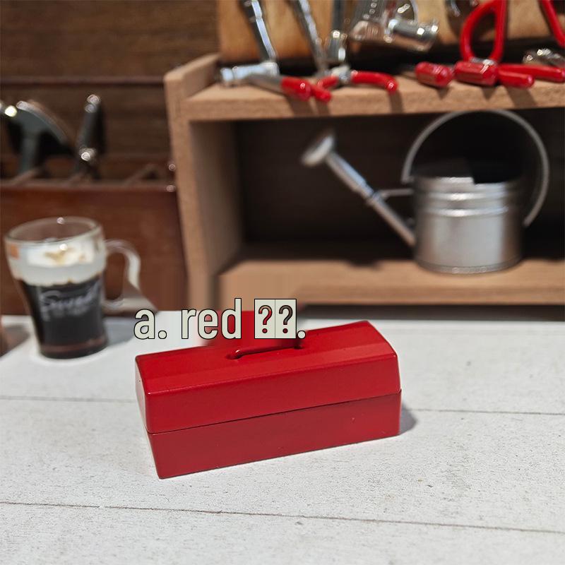 

Miniature Alloy Toolbox Dollhouse Simulation Car Accessories J120 Props 32*13*12(mm)