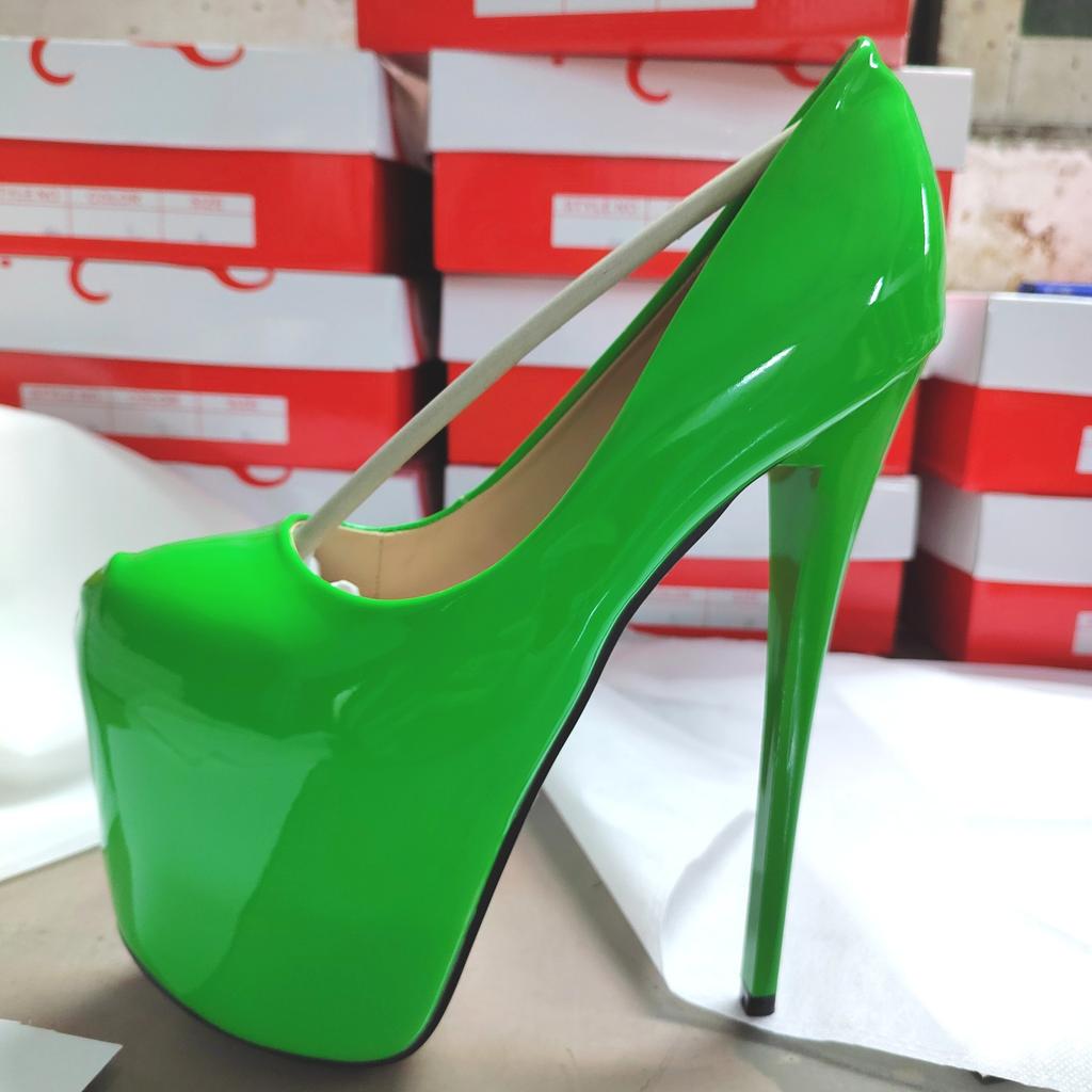 Neue 19 cm High Heels, Außen hohe starke Ferse Candy Farbe große Größe Damenschuhe, sexy Hass Himmel hohe Schuhe