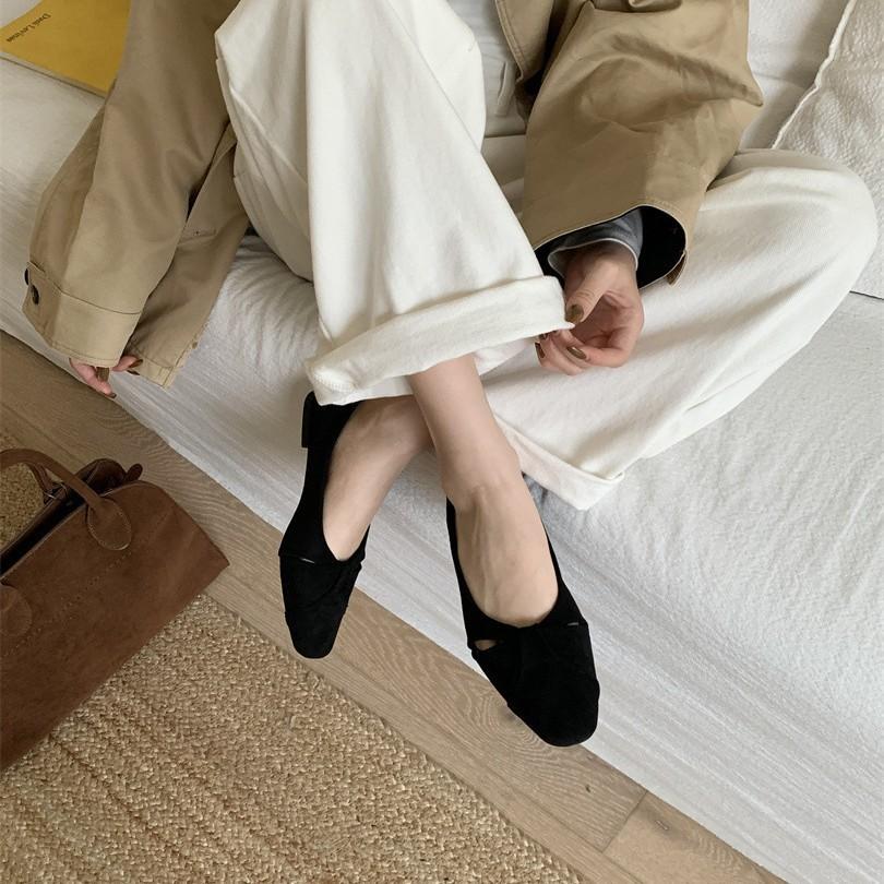 Versatile giant soft~ 2.5cm low heel hollow single shoes women's new Chinese style square head leather French commuter ladle shoes