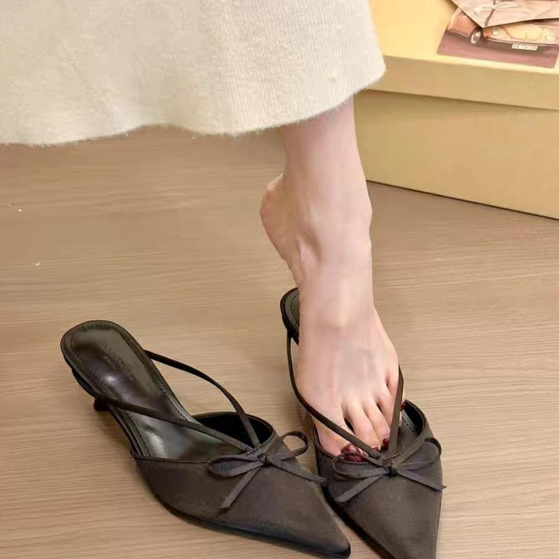 

Туфли с острым носом и бантом Туфли-полушлепки Весенние и летние туфли Французские полутуфли Одинарные туфли Сандалии на высоком каблуке 39 чёрный