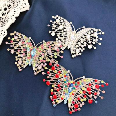 Broche de Borboleta Retro Coreano: Broche Criativo Colorido de Inseto com Strass para Roupas.