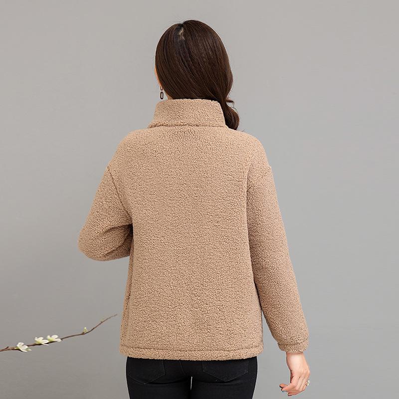 Kuschelige Lammfelljacke: Plüschige, verdickte Winterbekleidung für Frauen mittleren und höheren Alters