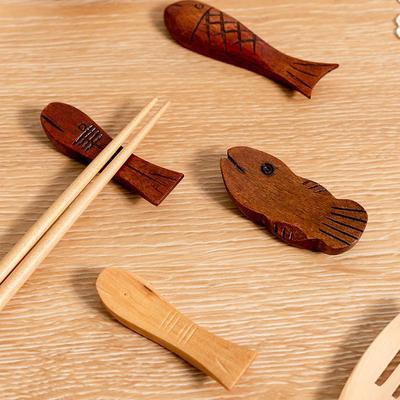 Creative Japanese Chopsticks Holder Wooden Chopstick Pillow Spoon Fork Knife Stand Table Decor Chopstick Rest Tableware Holder
