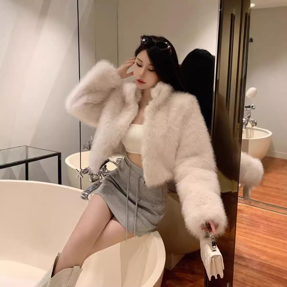 Real autumn and winter new Toka environmentally friendly fur jacket women's high-end plush short stand-up collar small top
