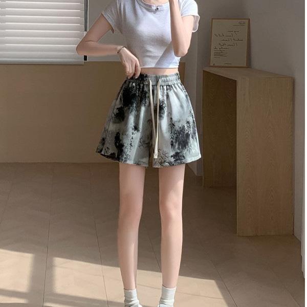 

Быстросохнущие шорты из ледяного шелка для женщин, новые широкие брюки с принтом китайских чернил для женщин, летние шорты в китайском стиле, свободные прямые повседневные брюки 4XL