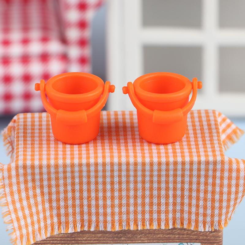 2Pcs 1/12 Dollhouse Mini Simulation Water Buckets Dollhouse Garden Beach Bucket Dolls House Accessories Pretend Play Toys