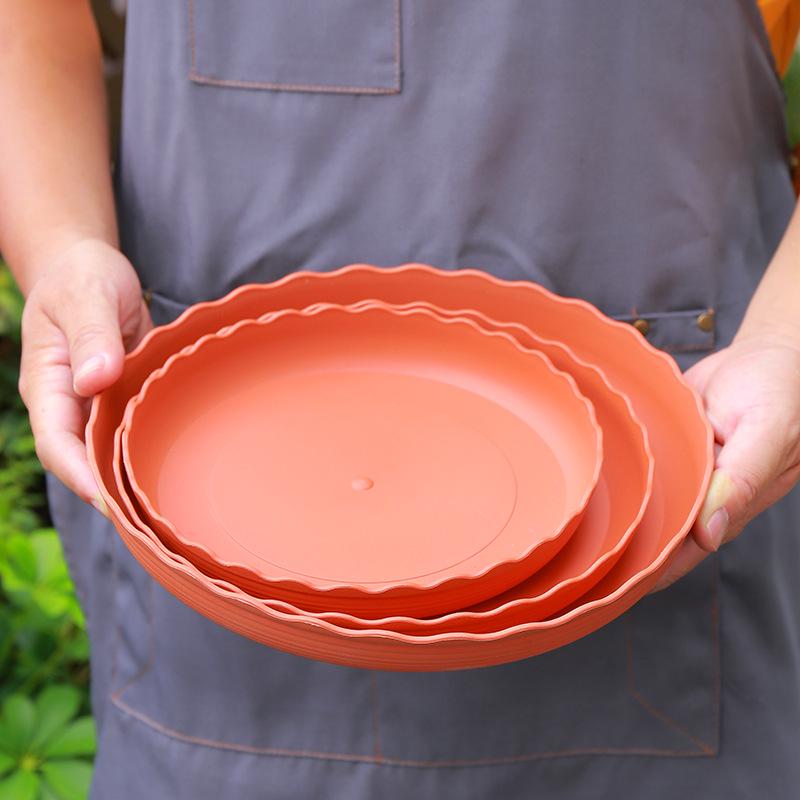 Round Plastic Lace Flower Pot Tray with Wheels