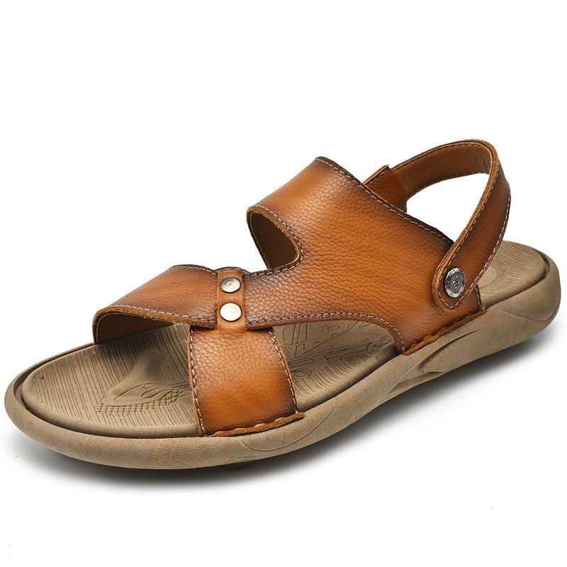 

2025 новые мужские тапочки летние повседневные дышащие пляжные туфли удобные и нескользящие двойного ношения трендовые простые крутые тапочки 46 золотистый