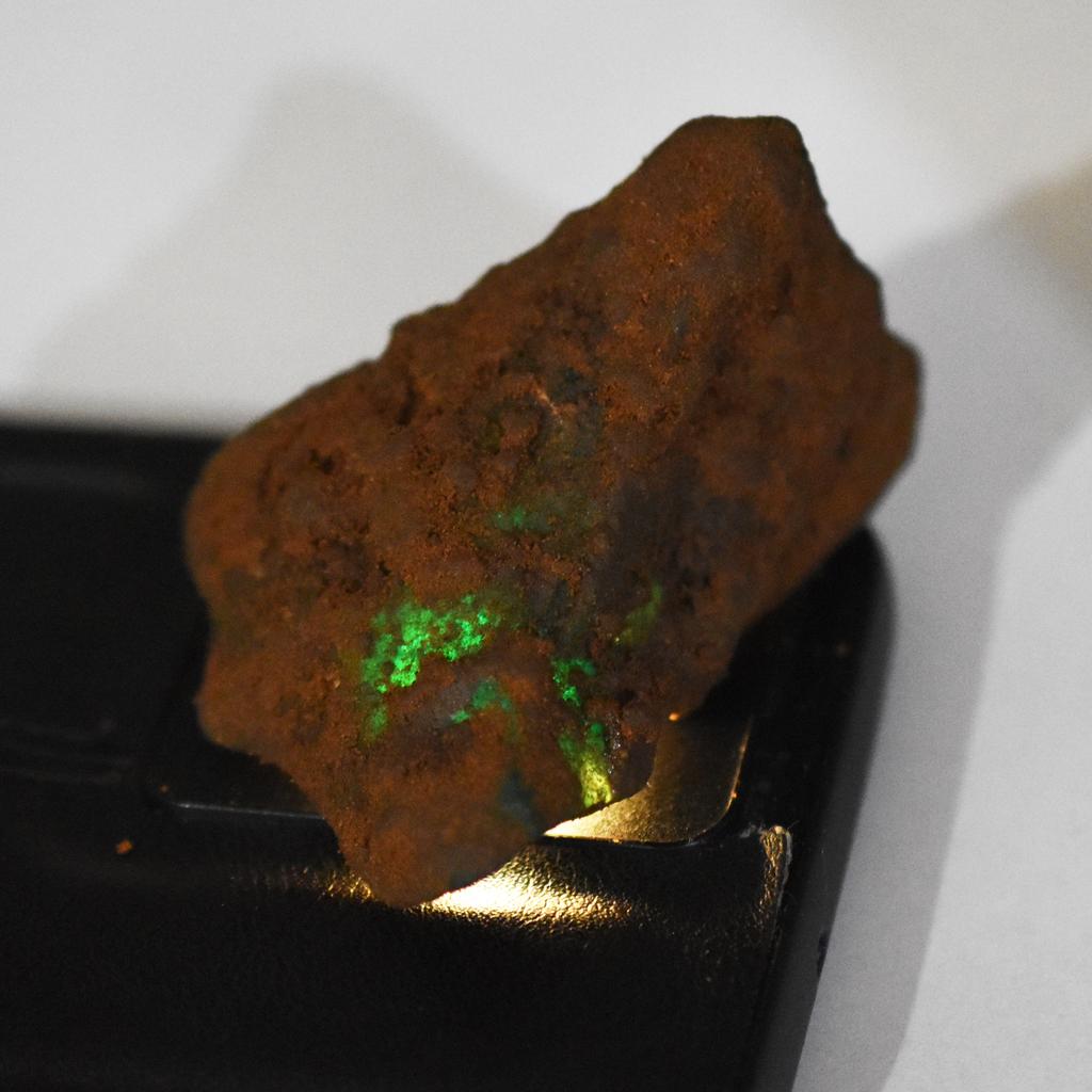 Natural Emerald Huge Rough 382 Carat Earth Mined Green Loose Gemstone