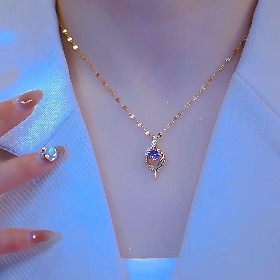 

light luxury niche high-end bone chain necklace pendant for women trendy daily necklace jewelry for dating party wearing 18K