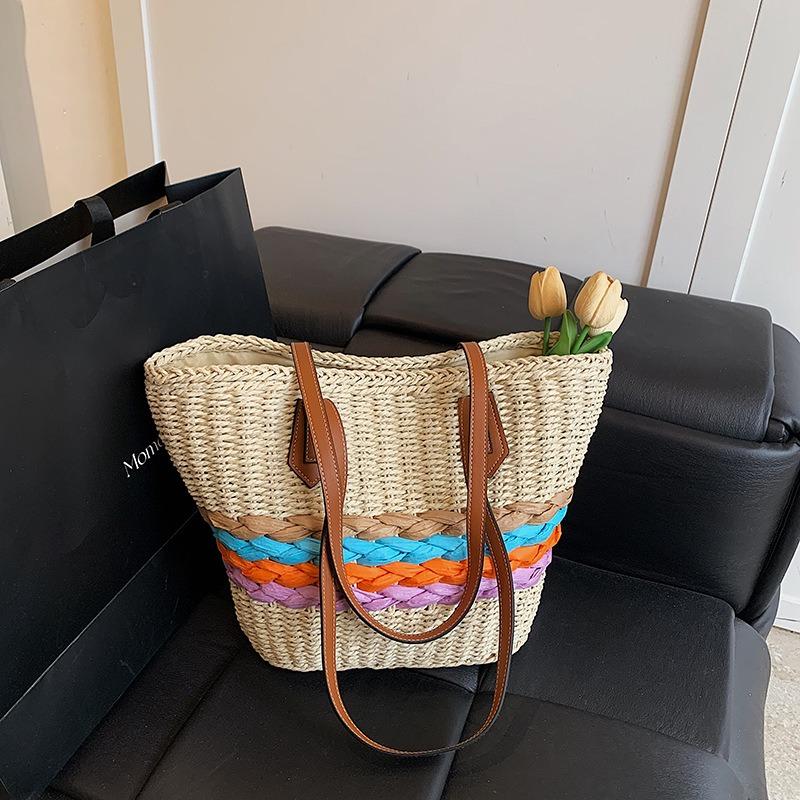 Woven straw bag women's large-capacity new spring and summer versatile handbag seaside vacation beach bag