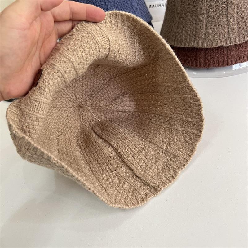 Autumn and Winter Knitted Fisherman's Hat Women's New Versatile Face Small Versatile Fashion Casual Bucket Hat