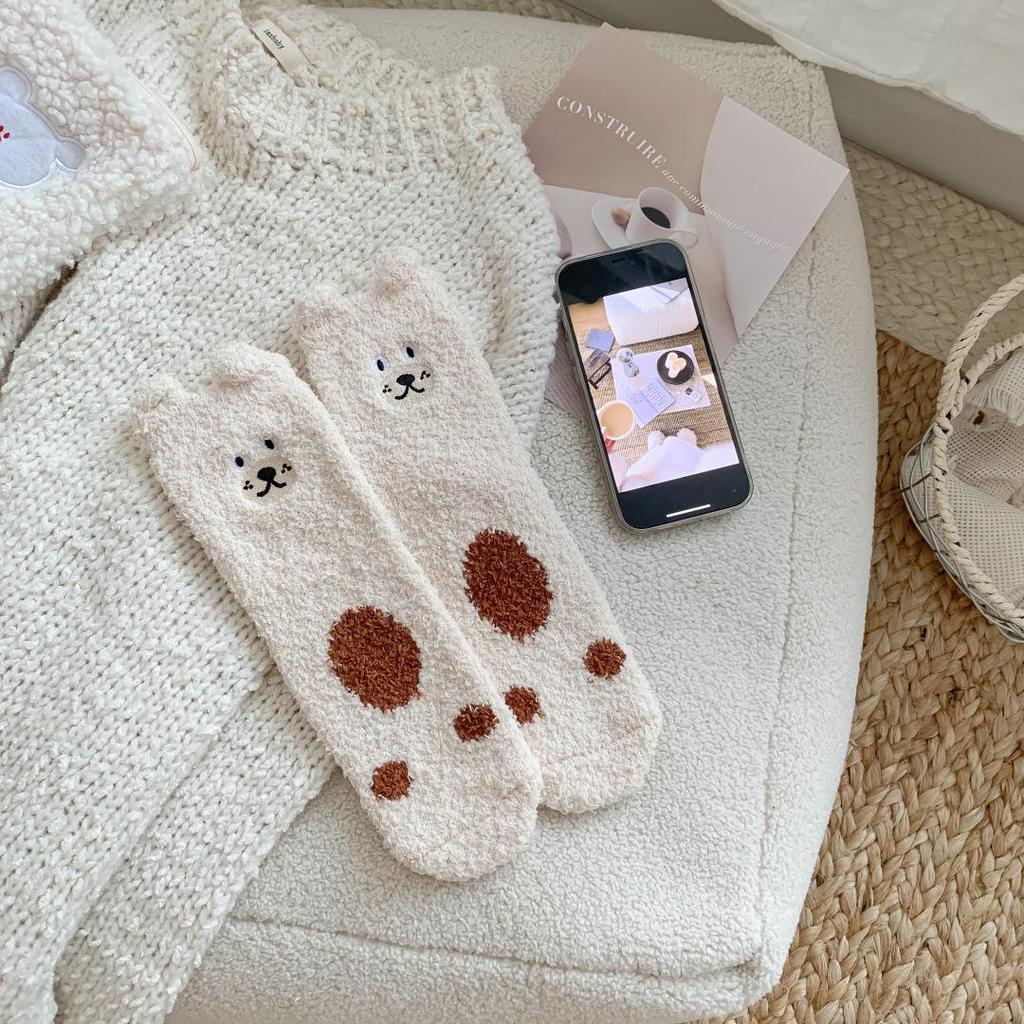 Damskie niegubiące włókien skarpetki z polaru koralowego z motywem kota - Ciepłe, urocze, do połowy łydki na jesień i zimę