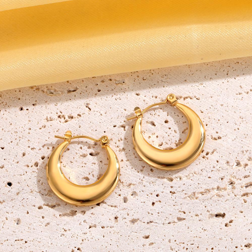 Stylish Gold Heart-Shaped Hoop Earrings for Women