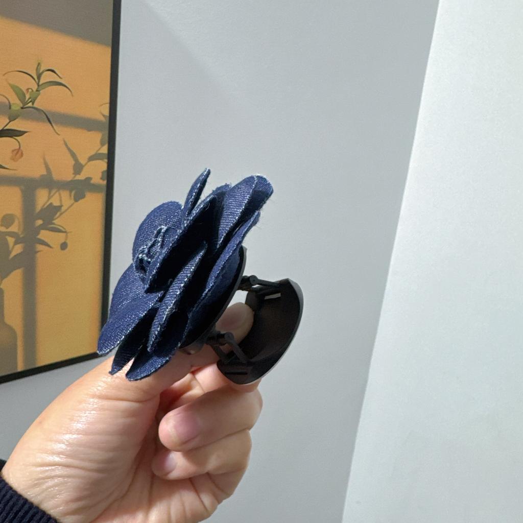 Niedliche 3D Rosenblume Faltbarer Fingerring Griptok Handyhalter für IPhone Samsung Support Sockel Pocket Grip Tok Ständer Halterung