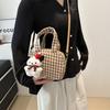Trend Fashion Shoulder Winter 2025 New Popular Contrasting Bag Simple Oblique Span Niche Commuter Small Square Bag