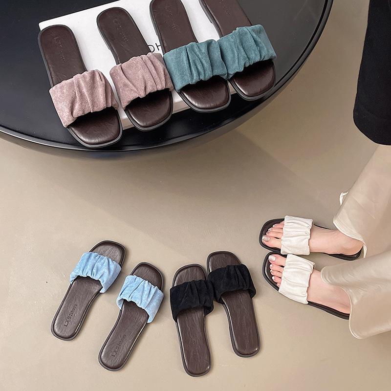 Flat bottom outer wear popular shoes one-word sandals women's sandals premium slippers summer ins women's beach French