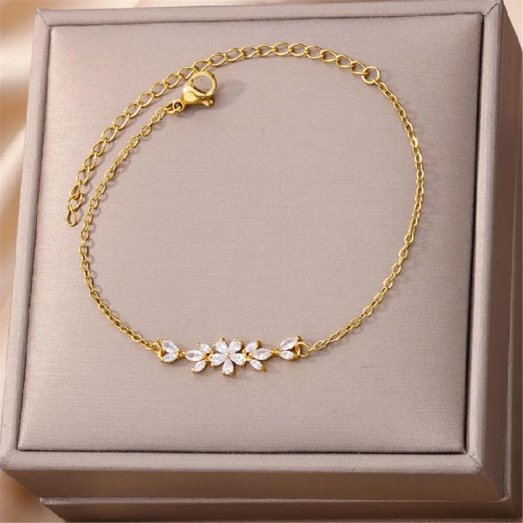 Fashionable Leaf And Flower Bracelet Handcrafted Zirconia Bracelet Highlighting Flower and Leaf Patterns for Women