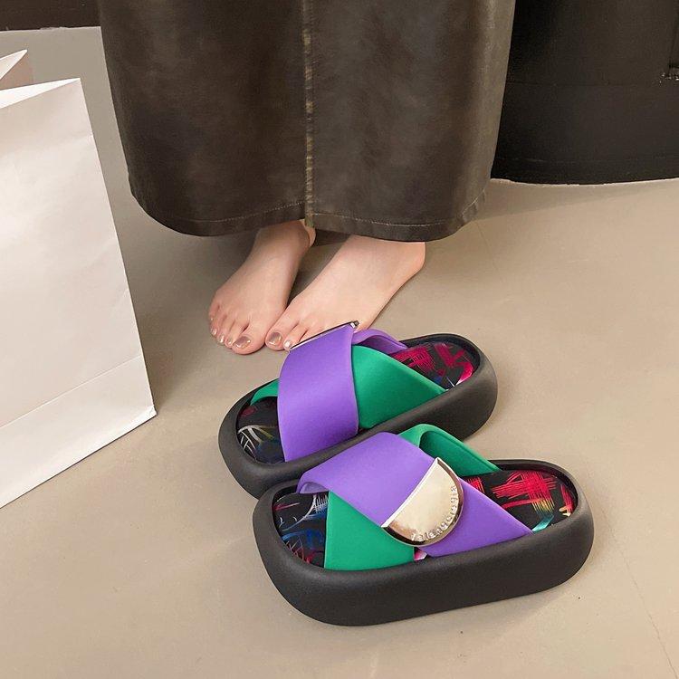 

Красивые толстоподошвенные увеличивающие рост крутые тапочки летняя мода летние новые универсальные граффити мягкие не утомляющие ноги тапочки женские 40 фиолетовый