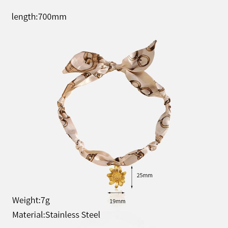 Chenhe Jewelry Niche Design Fashion European and American Jewelry Stainless Steel Pendant Jewelry Women's High-end Silk Scarf Necklace