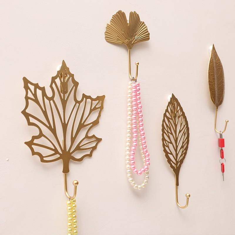 Retro Gold Leaf Shape Hanging Hooks Punch-Free Wall Hanger Hanging Storage Rack Towel Watch Bag Key Self Adhesive Household