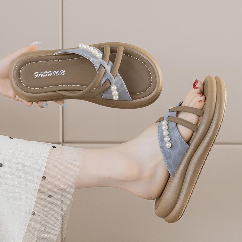 High-value Thick-soled Pearl Slippers for Women To Wear 2025 Summer New Fairy Style with Skirt Comfortable One-word Drag Girl