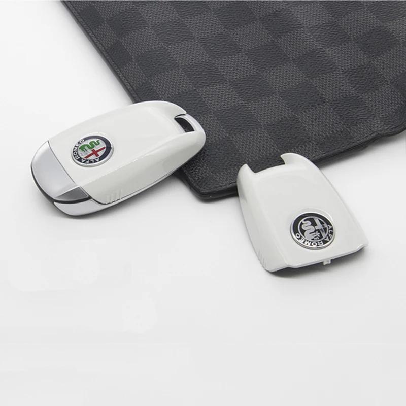 

For Alfa Romeo 2026 Hot Sticker Car Key Cover Replacement Key Case Alfa Romeo Giulia Stelvio Tonale Carbon Fiber Style Black Silver Label білий