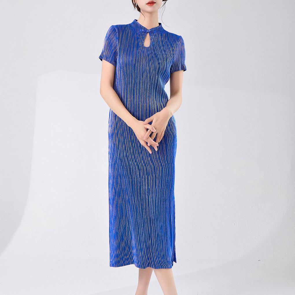 Elegant Short-Sleeve Stand-Up Collar Cheongsam Dress