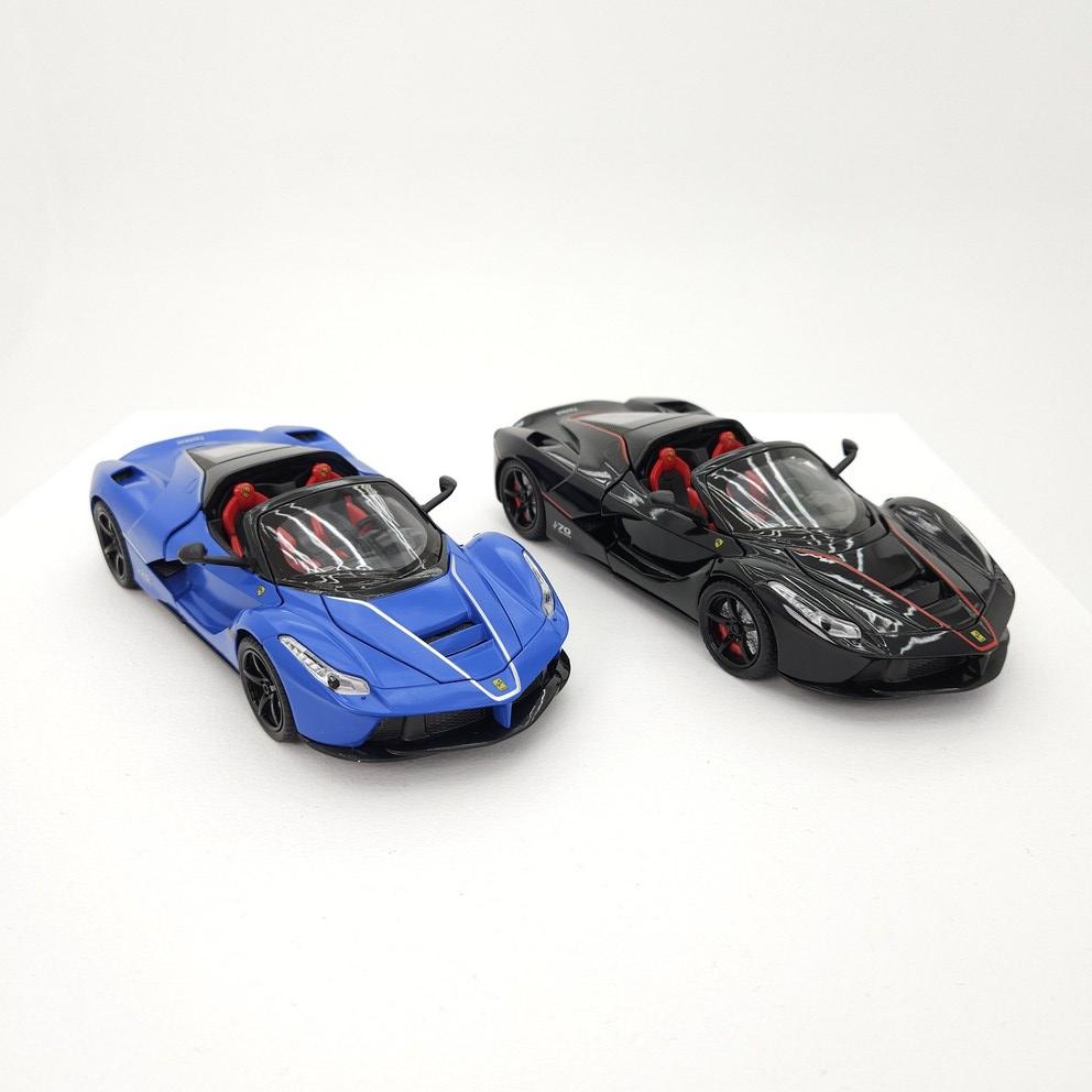 1:24 Ferrari LaFerrari Diecast Sports Car Model, Blue