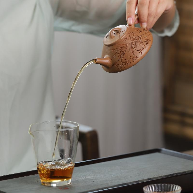 Yixing hrnec z fialového písku z původní rudy, ručně vyřezávaná čajová konvička, domácí čajová souprava kung-fu