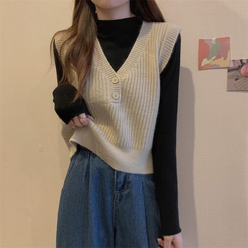 Women's Autumn 2025 Knitted Sleeveless Vest - Korean Style V-Neck Solid Color Outerwear