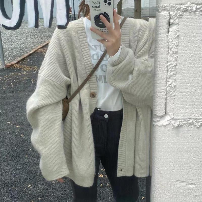 

Fashion casual versatile knitted cardigan top women s autumn and winter new loose and thin sweater jacket tide One size