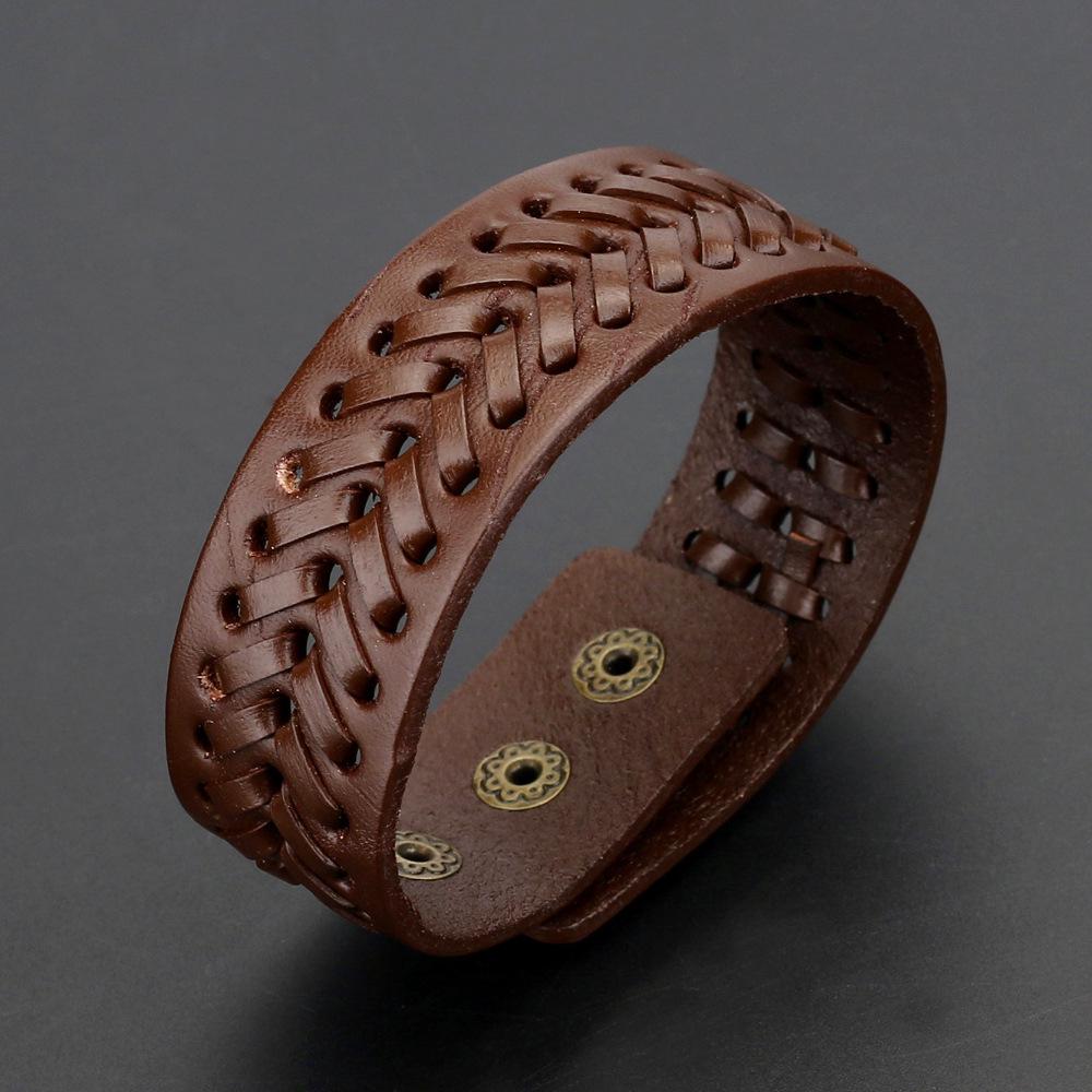 

Men s Leather Hand-Woven Bracelet - Popular European and American Style коричневый