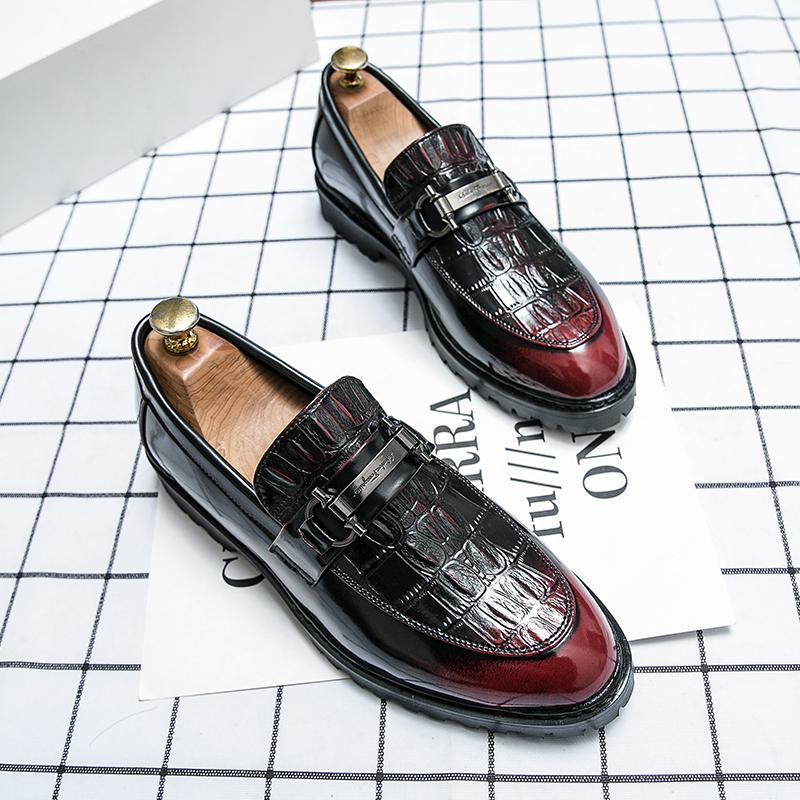 

Новые мужские классические оксфорды в деловом стиле на плоской подошве, повседневная кожаная обувь, лоферы для вождения, свадебные туфли, мокасины в британском стиле