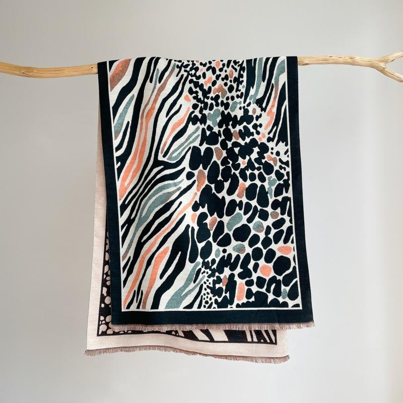 Autumn and Winter Leopard Print Wild Fashion Warm Scarf Unique Personality Sweet Cool Wind Women Imitation Cashmere Air Conditioner Shawl Scarf