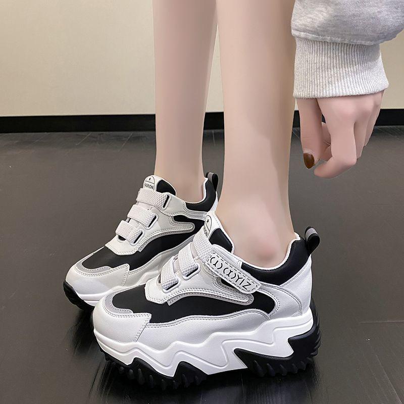 

Женские массивные кроссовки на скрытой платформе - Дышащие, удобные, универсальные повседневные туфли для весны и осени. Size 34 чёрный/белый
