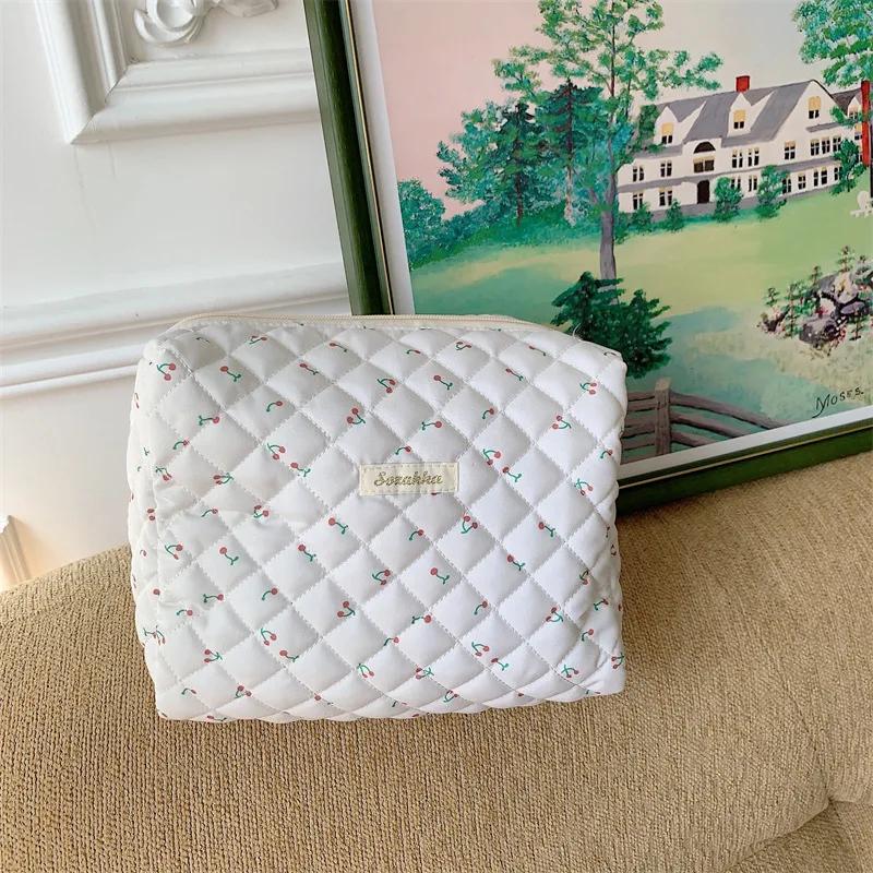 Quilting Design Women's Cosmetic Bag Female Makeup Cases Storage Bags Large Capacity Female Clutch Purse Handbags Girls Wallet