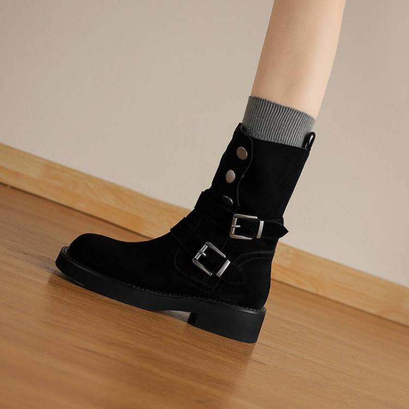 Autumn and winter rubber thick-soled large-size women's boots side zipper leather knight boots round head versatile new cow flip medium boots