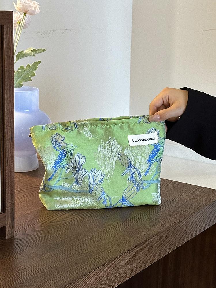 

New Flower Printed Magpie Makeup Bag Women s Portable Skincare Cosmetics Organizer Women Clutch Bag Travel Wash Bag Inner Bags зелений