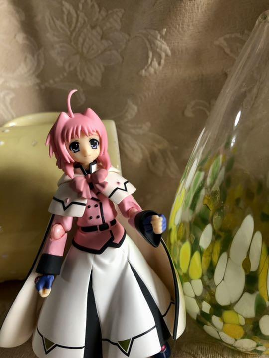 

[USED] figma Magical Girl Lyrical - As shown in the photo