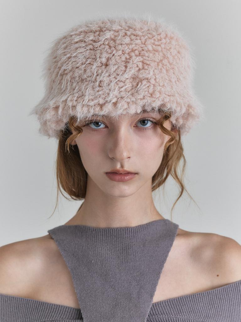 Poejidam Meatel Hat In Pink Wing