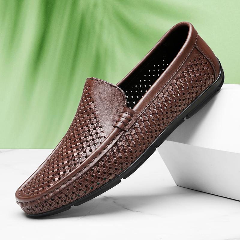 Spring Men's Leather Casual Shoes Flat Bottomed Breathable Loafers Outdoor Commuting Men's Park Walking Shoes Massage Soles