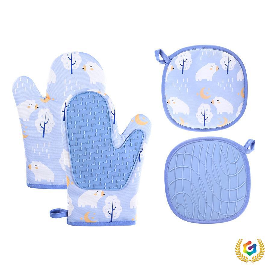 Polar Bear Pattern Silicone Heat-Resistant Kitchen Gloves and Pot Holders Set
