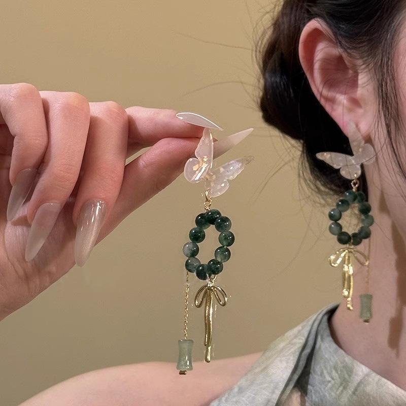 

Модні сережки-краплі для жіночих прикрас зелений