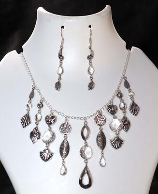 Outstanding Bezel White Topaz 925 Silver Plated Necklace Earrings Set 18|2.4" Y7w50
