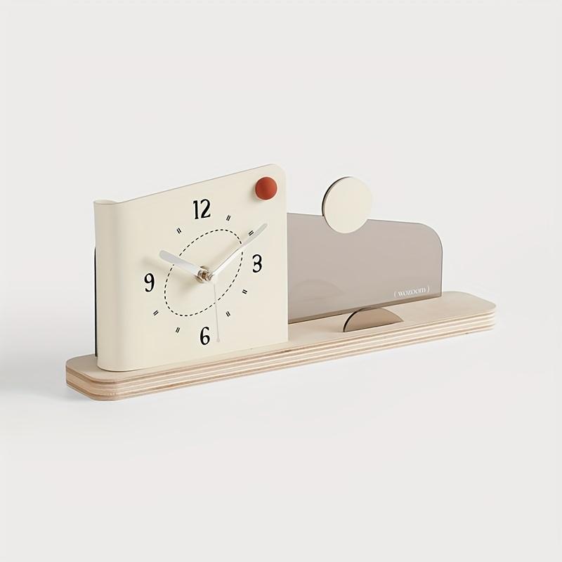 

Креативные настольные часы изогнутой формы, бесшумные деревянные двухцветные с большим циферблатом, декоративный шар, включая держатель для телефона, идеально подходят для декора спальни, кабинета